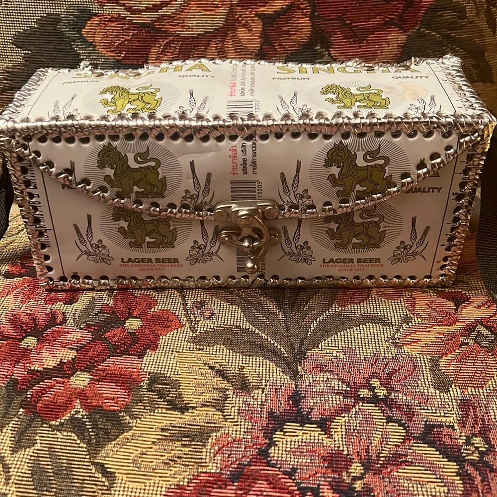Unique Lager Beer Bag